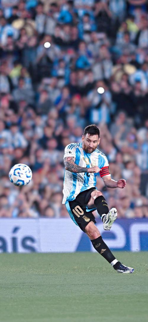 拒绝爆冷，湖人豪取三连胜，赛后数据全面解析，最大功臣竟非东契奇