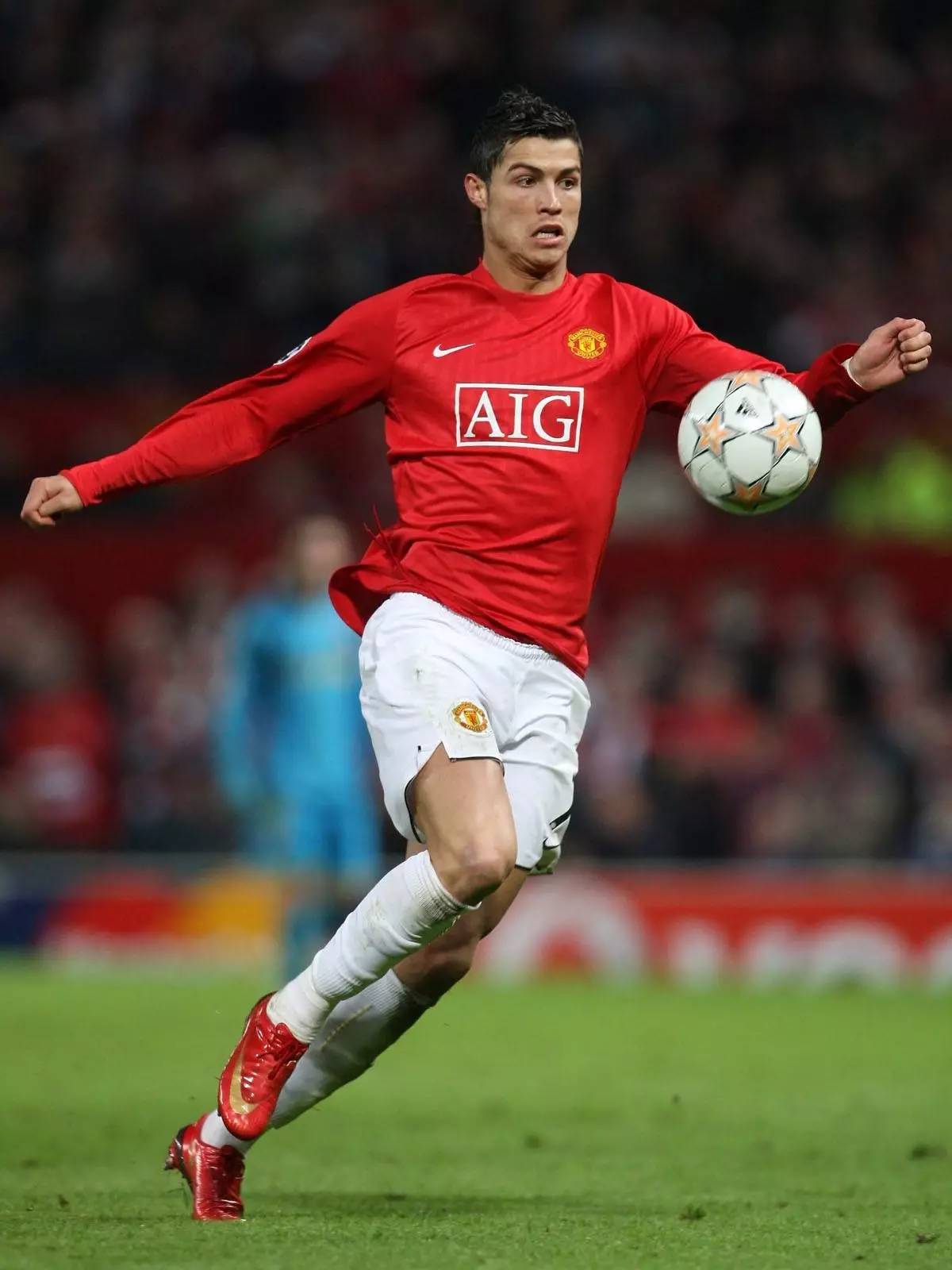 欧冠-小图拉姆双响 国米2-0阿贾克斯开门红 [国际足球欧冠]