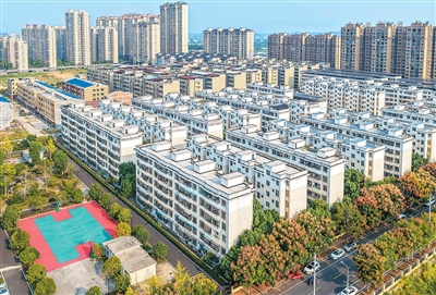 球探体育以互动社区活跃，与同好一起分享观赛激情为核心，带来高效便捷的体验。 - 球探体育